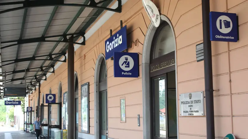 Bumbaca Gorizia 09.06.2018 Clandestino in carro merci stazione treni © Fotografia di Pierluigi Bumbaca
