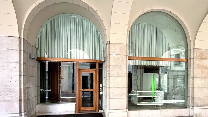 Gli spazi occupati per 53 anni dalla famiglia Tonini: a breve ospiteranno il punto vendita del brand Lush ©Foto Petrussi
