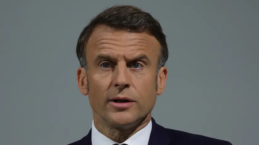 epa11405301 French President Emmanuel Macron holds a press conference about his decision to dissolve the parliament and calling for elections, in Paris, France, 12 June 2024. The French president announced on 09 June the dissolution of the National Assembly and called for new elections on 30 June and 07 July after his Renaissance Party was defeated by the far right Rassemblement National in the Europen election. EPA/TERESA SUAREZ