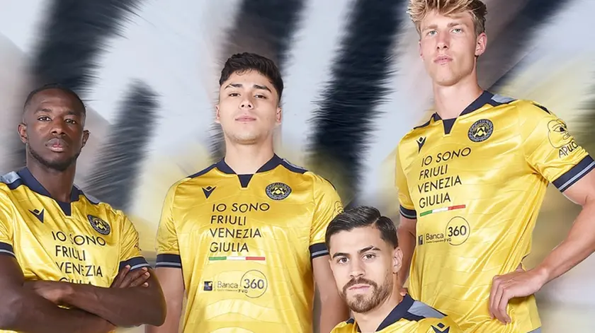 Il tessuto utilizzato per le maglie è l’Eco Everton, che produce un effetto riflettente