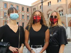 BORIN . AG.FOTOFILM . TREVISO . CORONAVIRUS, FASE 2 LO SPRIZ IN CITTA'