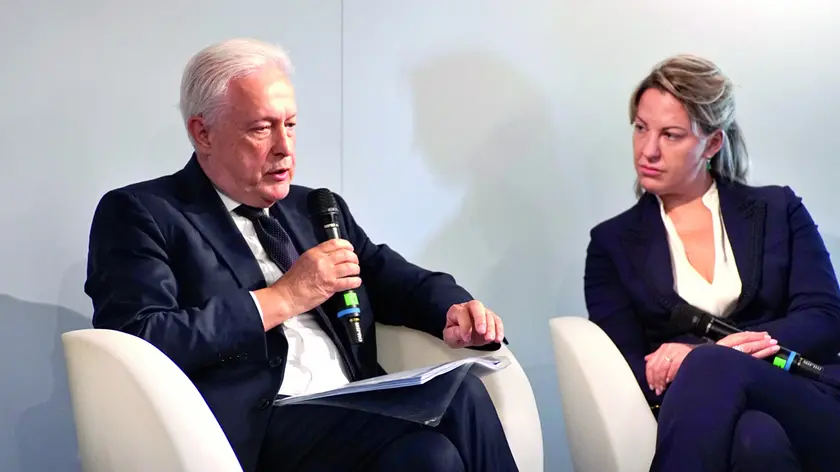 Un momento del panel sulle risorse umane con Paolo Fantoni e Anna Mareschi Danieli