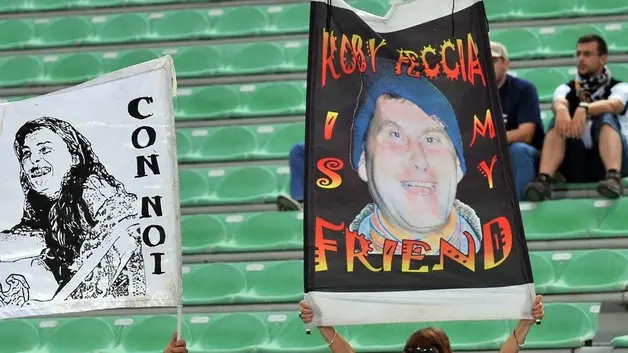 Udine, 18 Settembre 2011 Campionato di calcio Serie A 2011/2012 2^ giornata. Udinese vs Fiorentina. Stadio Friuli. Nella Foto: il gruppo di Tifosi dell' Udinese dei distinti Sud lato tribuna scoperta. Telefoto Copyright Foto PFP / Ferraro Simone