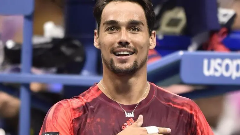epa04914020 Fabio Fognini of Italy acknowledges the crowd after defeating Rafael Nadal of Spain during their match on the fifth day of the 2015 US Open Tennis Championship at the USTA National Tennis Center in Flushing Meadows, New York, USA, 04 September 2015. EPA/DANIEL MURPHY