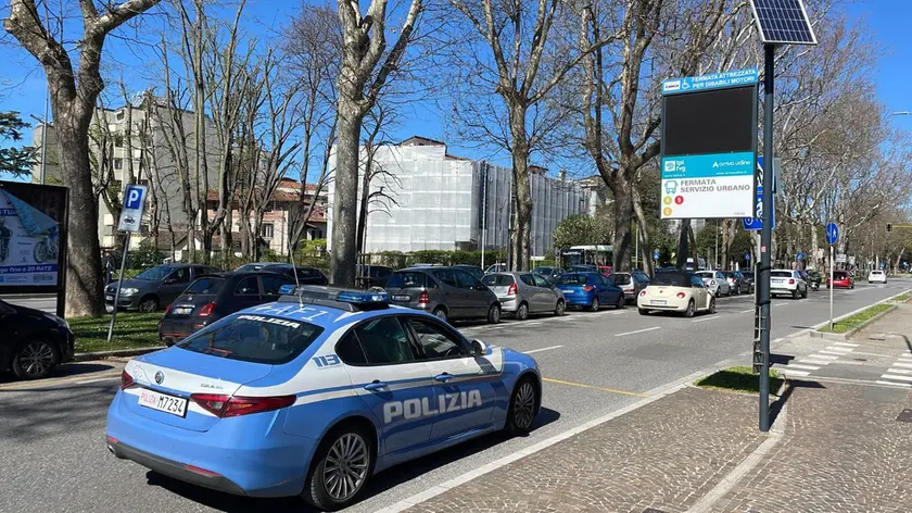La Polizia di Stato in viale Trieste