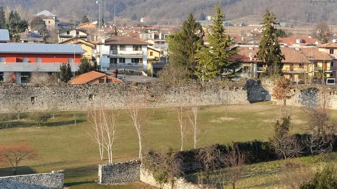 Cividale 3 Febbraio 2010. Muro ed orto detto Delle Orsoline. Telefoto copyright Foto Agency Anteprima