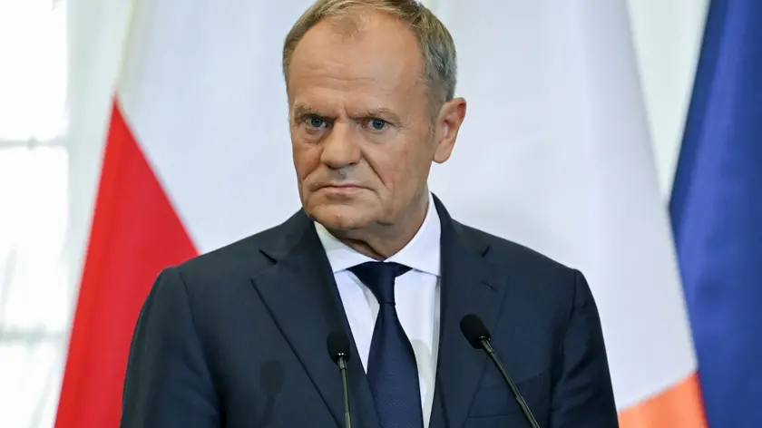 epa11586193 Polish Prime Minister Donald Tusk attends a press conference after his meeting with the Irish prime minister (Taoiseach) at the Lubomirski Summer Palace in Rzeszow, southeastern Poland, 05 September 2024. EPA/Darek Delmanowicz POLAND OUT