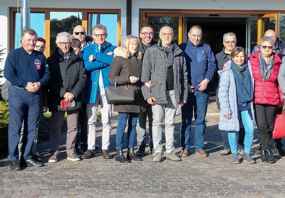 Una parte dei lettori presenti alla visita NoiMv alla centrale operativa del 112 a Palmanova