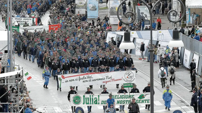 La 94ª Adunata nazionale degli alpini è andata in archivio dopo una settimana in cui la città si è popolata di penne nere © Foto Petrussi