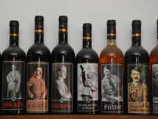 ANTEPRIMA colloredo di prato etichette vino nazifascista