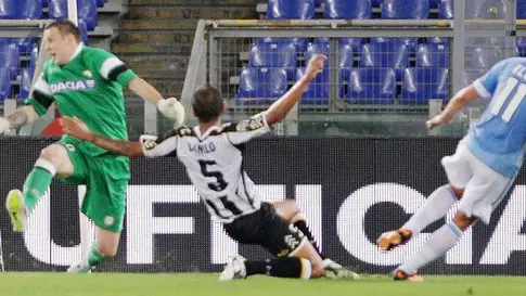 Roma, 25.08.13, stadio Olimpico, Serie A 2013-14 1a giornata, Lazio-Udinese - Nella foto: Miroslav Klose sbaglia clamorosamente un gol