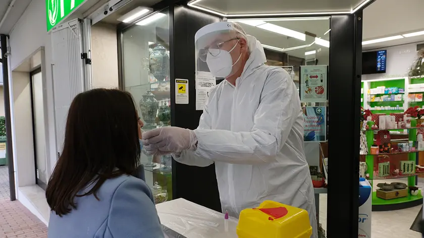 TOME' - FOTOPIRAN - VIGONZA - TAMPONI IN FARMACIA DOTT. GIACOMAZZI PIONCA