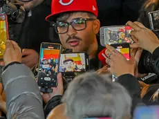 Il rapper Geolier in occasione della cerimonia di conferimento di una targa e della medaglia della città da parte del sindaco Manfredi (non in foto), per il risultato conseguito al Festival di Sanremo, 12 febbraio 2024. ANSA/ CIRO FUSCO