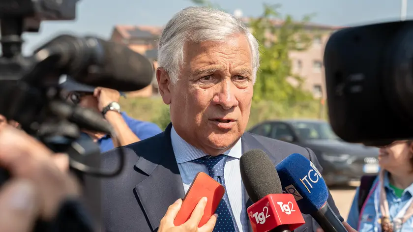 Il ministro degli Esteri Antonio Tajani alla messa in conclusione della Route 2024 Agesci, Verona, 25 agosto 2024. ANSA/GIORGIO MARCHIORI