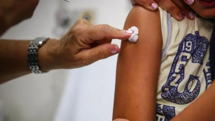 Vaccinazioni all'ospedale Annunziata di Napoli, 8 settembre 2017. ANSA/CESARE ABBATE