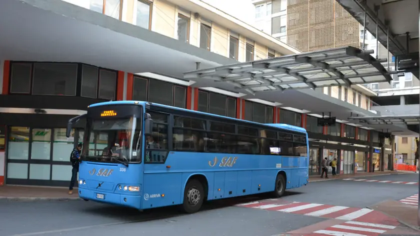 Udine 20 novembre 2014 stazione pullman Telefoto Copyright Petrussi Foto Turco Massimo