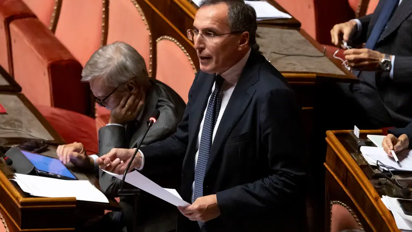 Il ministro dell’economia Giancarlo Giorgetti, durante la seduta in senato, riferisce sugli equilibri finanziari legati ai livelli essenziali delle prestazioni. Roma, 18 settembre 2024 ANSA/MASSIMO PERCOSSI