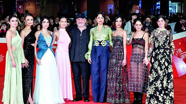 Il cast del film “Leggere Lolita a Teheran” con il regista alla Festa del Cinema di Roma