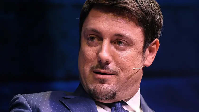 Il giornalista Andrea Giambruno alla presentazione del libro di Candida Morvillo "Sei un genio dell'amore e non lo sai", organizzata nel giorno di San Valentino al Teatro Manzoni di Roma, 14 febbraio 2024. ANSA/FABIO CIMAGLIA