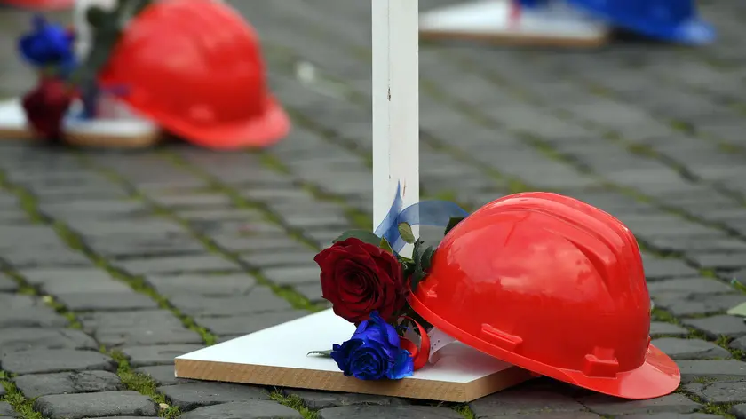 Centouno morti sul lavoro in Veneto nel 2023, un corteo di bare li ricorderà a Venezia