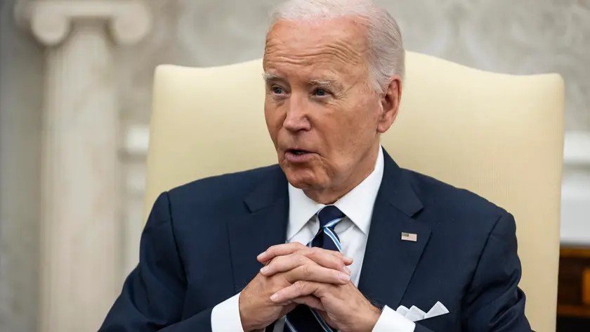 epa11621147 US President Joe Biden attends a bilateral meeting with United Arab Emirates (UAE) president in the Oval Office at the White House, in Washington, DC, USA, 23 September 2024. It is the first official visit to the White House by a UAE president. EPA/SAMUEL CORUM / POOL