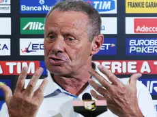 Il presidente del Palermo, Maurizio Zamparini, in una immagine del 01 settembre 2011. La Commissione disciplinare della federcalcio ha squalificato per 10 mesi il presidente della Lazio, Claudio Lotito, per operazioni di mercato legate agli acquisti di Zarate e Cruz. Per motivazioni analoghe, a proposito dell'acquisto di Pastore, è stato squalificato per 12 mesi il presidente del Palermo, Maurizio Zamparini..ANSA/MIKE PALAZZOTTO