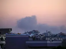 epa11145284 Smoke rises above Khan Yunis during an Israeli military operation, southern Gaza Strip, 10 February 2024 (issued 11 February 2024). More than 28,000 Palestinians and over 1,300 Israelis have been killed, according to the Palestinian Health Ministry and the Israel Defense Forces (IDF), since Hamas militants launched an attack against Israel from the Gaza Strip on 07 October 2023, and the Israeli operations in Gaza and the West Bank which followed it. EPA/MOHAMMED SABER