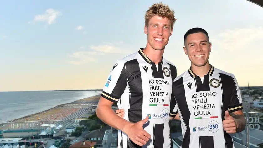Le nuove maglie indossate da Thomas Kristensen e Nehuén Pérez