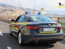 Auto della Guardia di Finanza a Genova