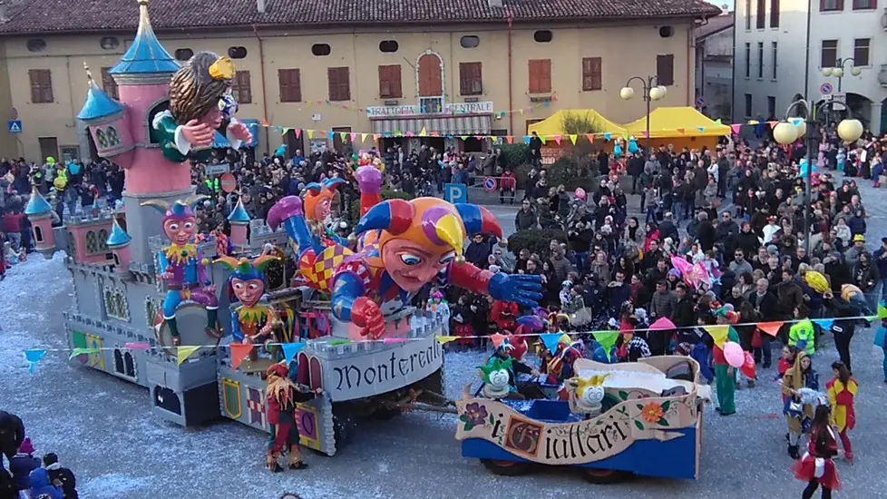 Remanzacco 21 Febbraio 2016. Mascherata di carnevale. Petrussi Foto Press