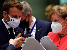 Il presidente francese Macron con la cancelliera tedesca Angela Merkel