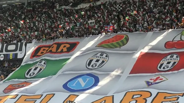Foto Sandro Falzone / LaPresse.18 05 2014 Torino (Italia).Sport Calcio.Juventus - Cagliari.Campionato italiano di calcio Serie A Tim 2013 2014.Nella foto: tifo juvenus..Photo Sandro Falzone / LaPresse.18 05 2014 Torino (Italy).Sport Soccer.Juventus - Cagliari.Italian Football Championship League A Tim 2013 2014.In the picture: tifo juvenus