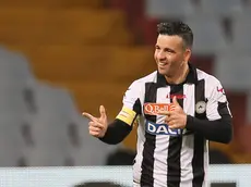 Udinese's Antonio Di Natale, celebrates after scoring, during the Serie A soccer match between Udinese and Lazio, at the Friuli Stadium in Udine, Italy, Saturday, April 20, 2013. (AP Photo/Paolo Giovannini)