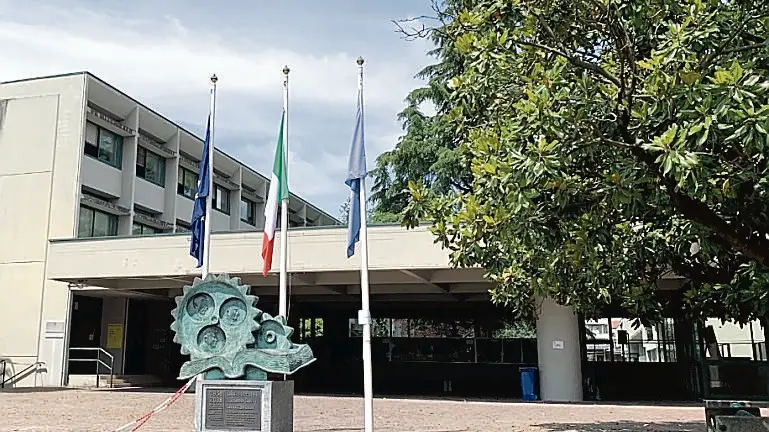 L’ingresso dell’istituto tecnico Kennedy di Pordenone