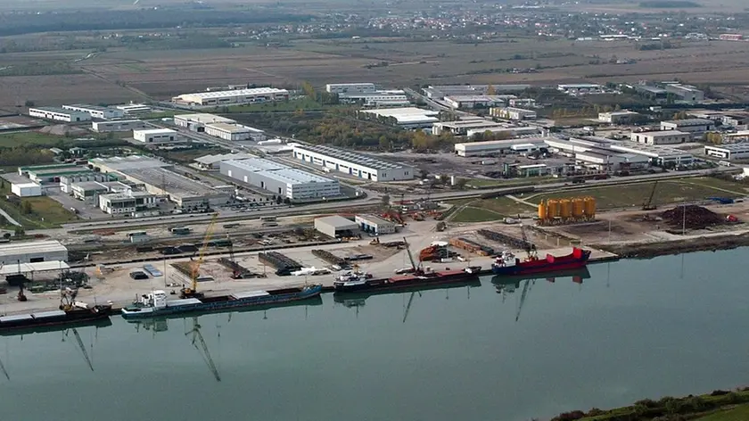 San Giorgio Di Nogaro. Zona Industriale Aussa Corno. Telefoto copyright Petrussi Foto Press