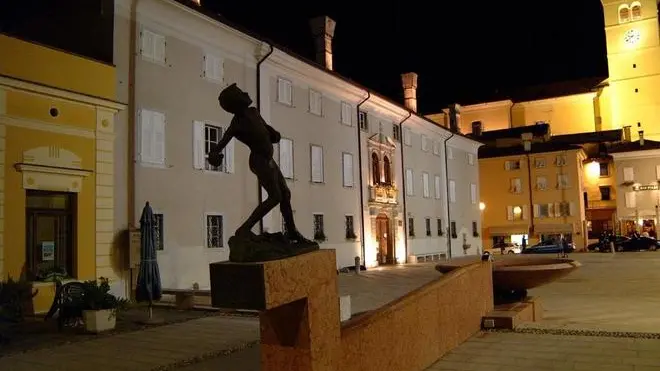 Bumbaca Gorizia Cormons, Palazzo Locatelli notturno