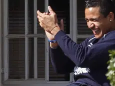Chile's soccer players Waldo Ponce, left, Mauricio Islas, center, and Alexis Sanchez joke during a team training session at the Ingwenyama Conference and Sports Resort in Nelspruit, South Africa, Wednesday, June 23, 2010. Chile will face Spain on June 25 for the group H of the World Cup Soccer. (AP Photo/Claudio Cruz)