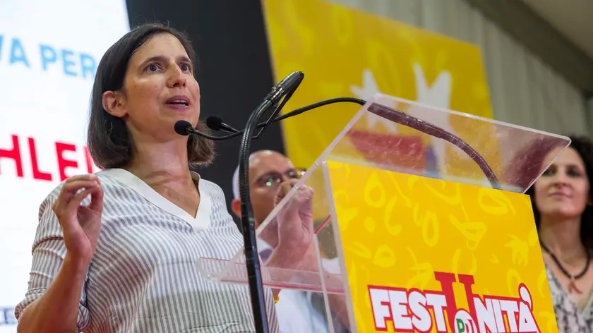 La segretaria del Partito Democratico Elly Schlein alla Festa dell’Unità a Bologna