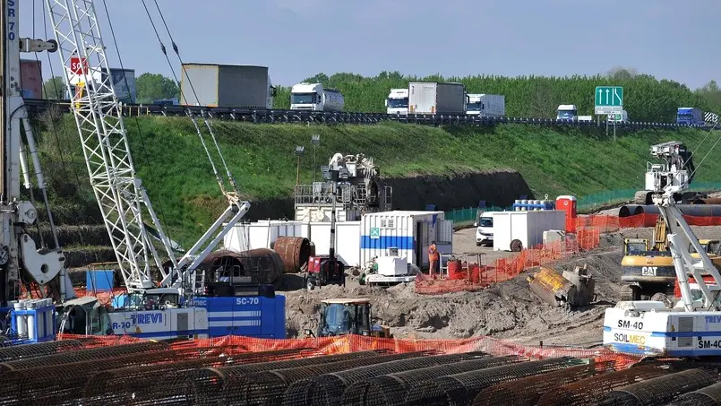 06 aprile 2017.Autovie Venete, A4 lavori per la 3° corsia, nuovo ponte sul Tagliamento e cantieri vari..Copyright Foto Petrussi / Ferraro Simone