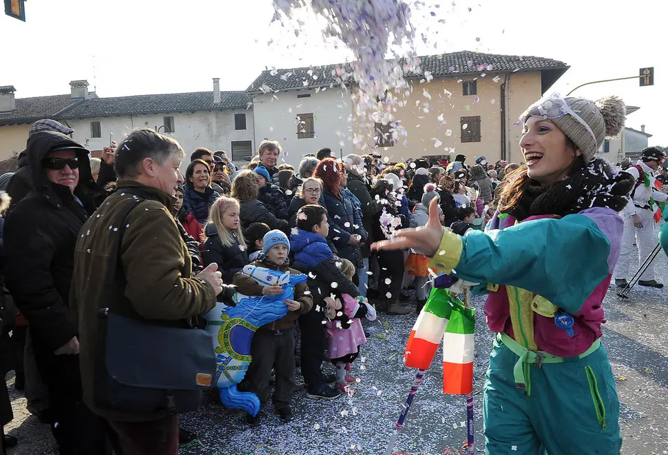 Remanzacco 21 Febbraio 2016. Mascherata di carnevale. Petrussi Foto Press
