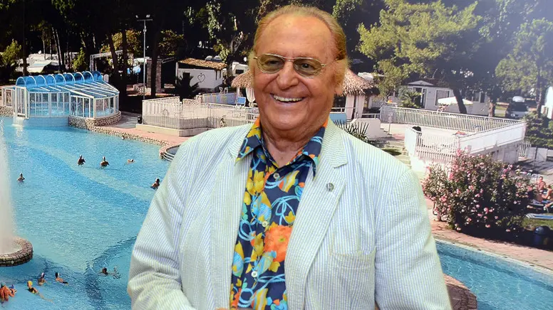 Lignano 21 Agosto 2016 renzo arbore il libro Copyright Petrussi Foto Press / TURCO