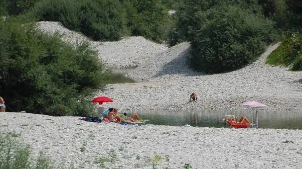 Bumbaca Gorizia 13.07.2013 Gradisca spiaggia Isonzo beacha Fotografia di Pierluigi Bumbaca