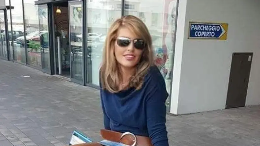 Il Tribunale di Monza ha condannato a sedici anni e cinque mesi Tiziana Morandi, detta 'la mantide della Brianza', riconosciuta colpevole di aver circuito e narcotizzato 9 uomini, dopo aver proposto loro massaggi via social, approfittando della loro incapacità di difendersi. La sentenza è stata pronunciata stamani, a fronte dei 15 anni chiesti dall'accusa. La difesa ha già annunciato il ricorso in Appello. +++ FACEBOOK/TIZIANA MORANDI +++ ATTENZIONE LA FOTO NON PUO' ESSERE RIPRODOTTA SENZA L'AUTORIZZAZIONE DELLA FONTE CUI SI RINVIA +++ NPK +++