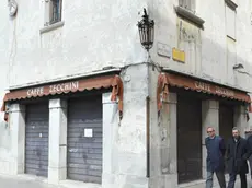 Udine 15 Aprile 2019. Caffe' Zecchini chiuso. © Foto Petrussi