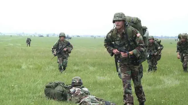 FOTO MISSINATO: Vivaro (Pordenone) 05 06 2001. Esercitazione militare al Dandolo
