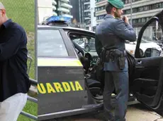 Fabrizio Florean (a sinistra nella foto), 56 anni, di Aviano, è il funzionario dell’Agenzia delle Entrate agli arresti domiciliari