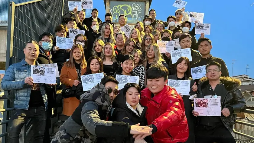 Shi parrucchieri, in un ammigile del profilo Facebook