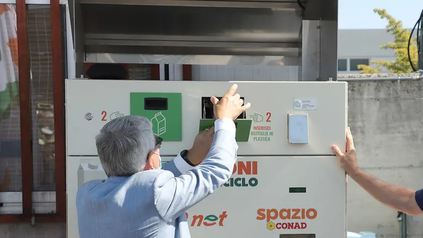 Udine 8 Settembre 2021. Inaugurazione ecocompattatore. © Foto Petrussi