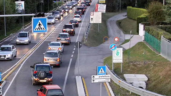foto missinato viale treviso traffico in tilt