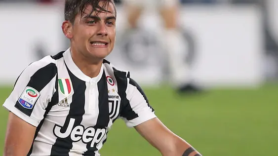 Paulo Dybala a terra dolorante - Juventus